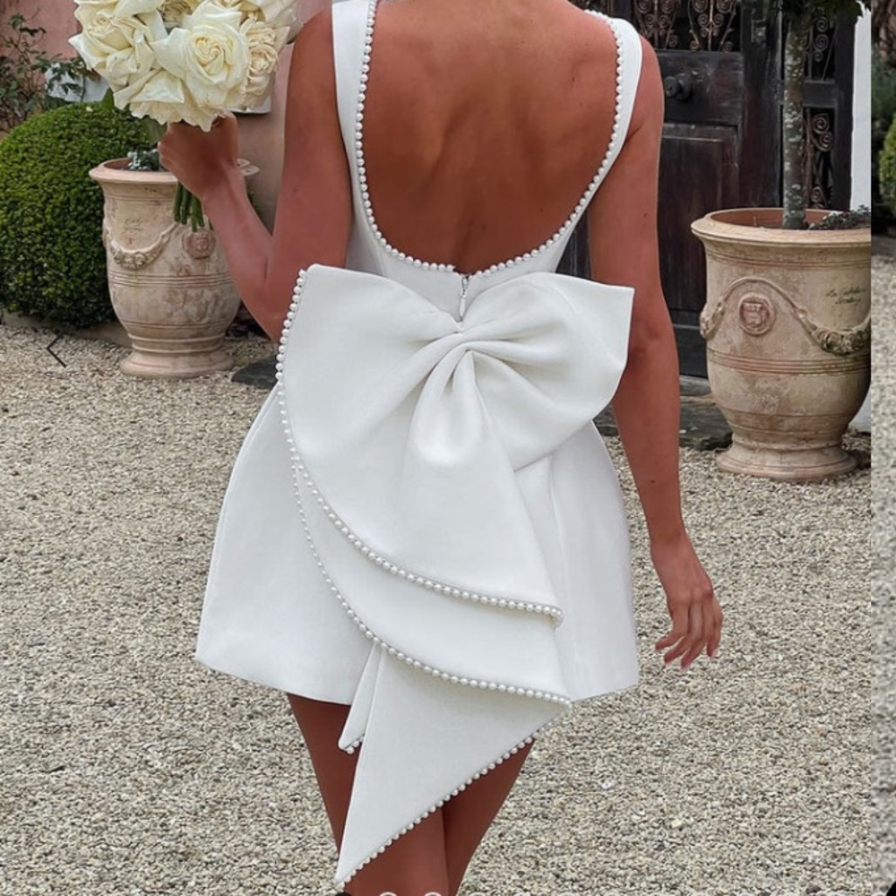 White bow detachable bow back dress